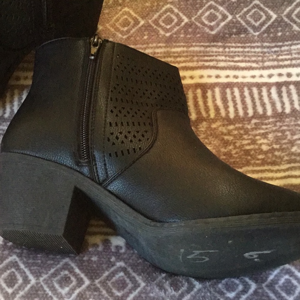 🌹booties Shoes - Picture 4 of 8
